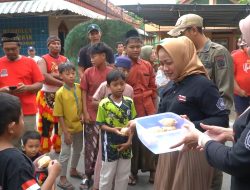Kang Sugiri Sancoko bersama Bunda Lisdyarita Dampingi Ketua TP-PKK Kabupaten Ponorogo Kunjungi Bazar Ramadhan